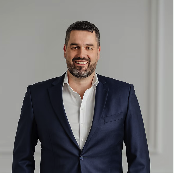 Miroslav Demovič, MBA